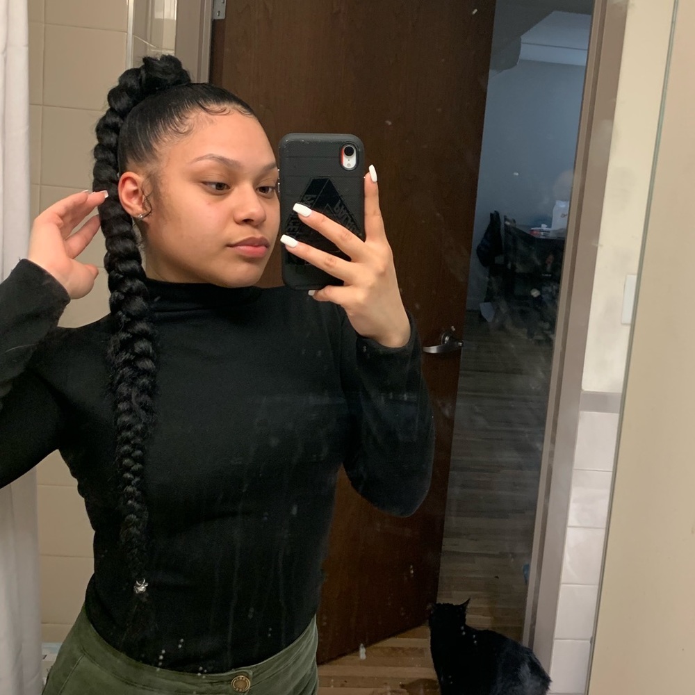 Meet your Posher, Alyssa